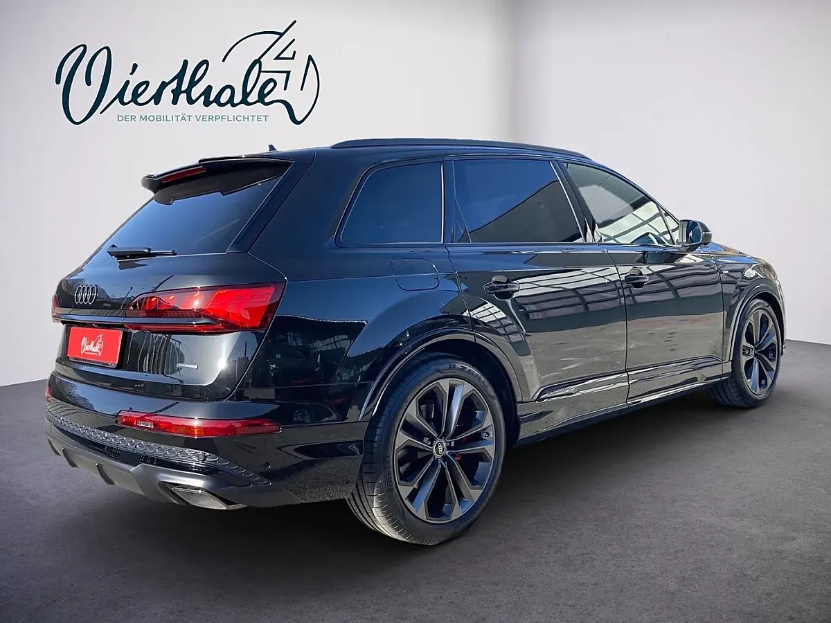 Audi Q7 2025 photo 2