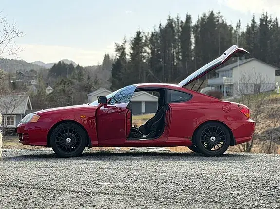 Hyundai Coupe