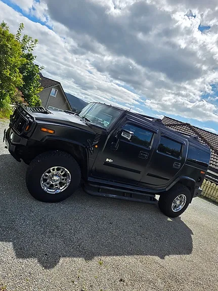 Hummer H2 2003 photo 2