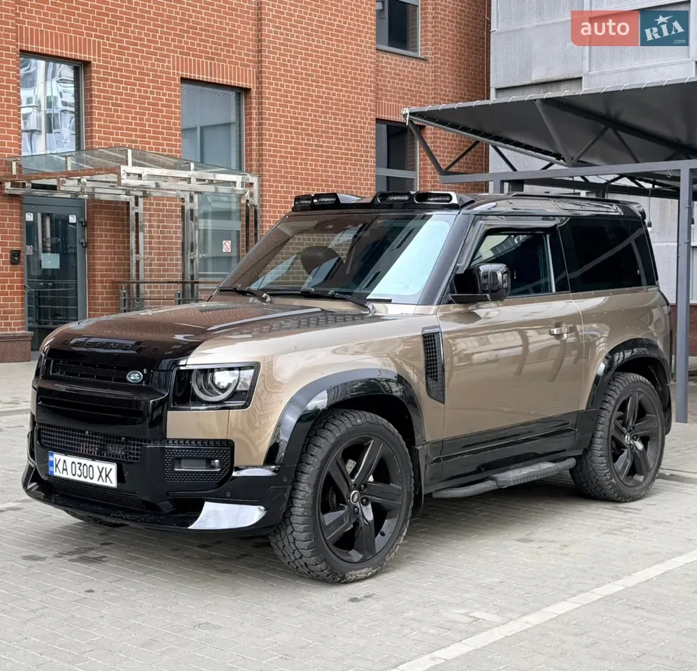 Land Rover Defender