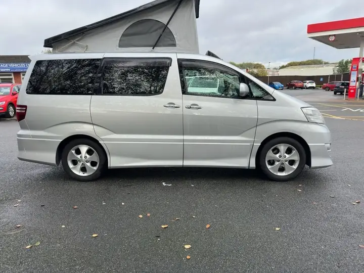 Toyota Alphard 2022 photo 2