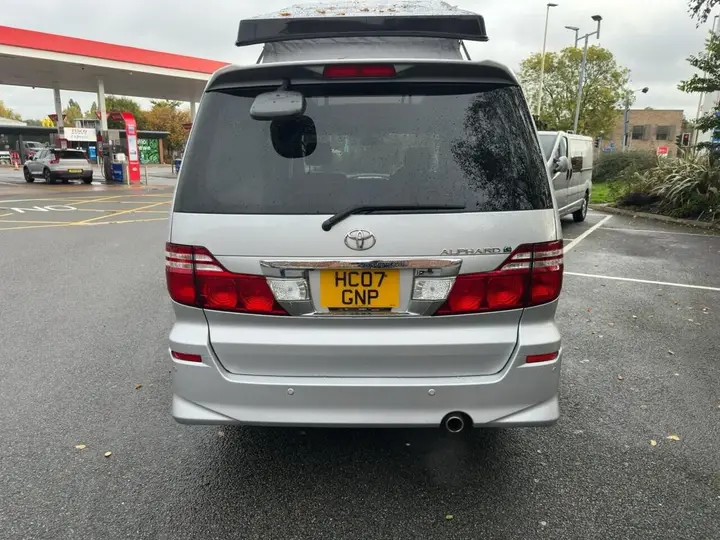 Toyota Alphard 2022 photo 4