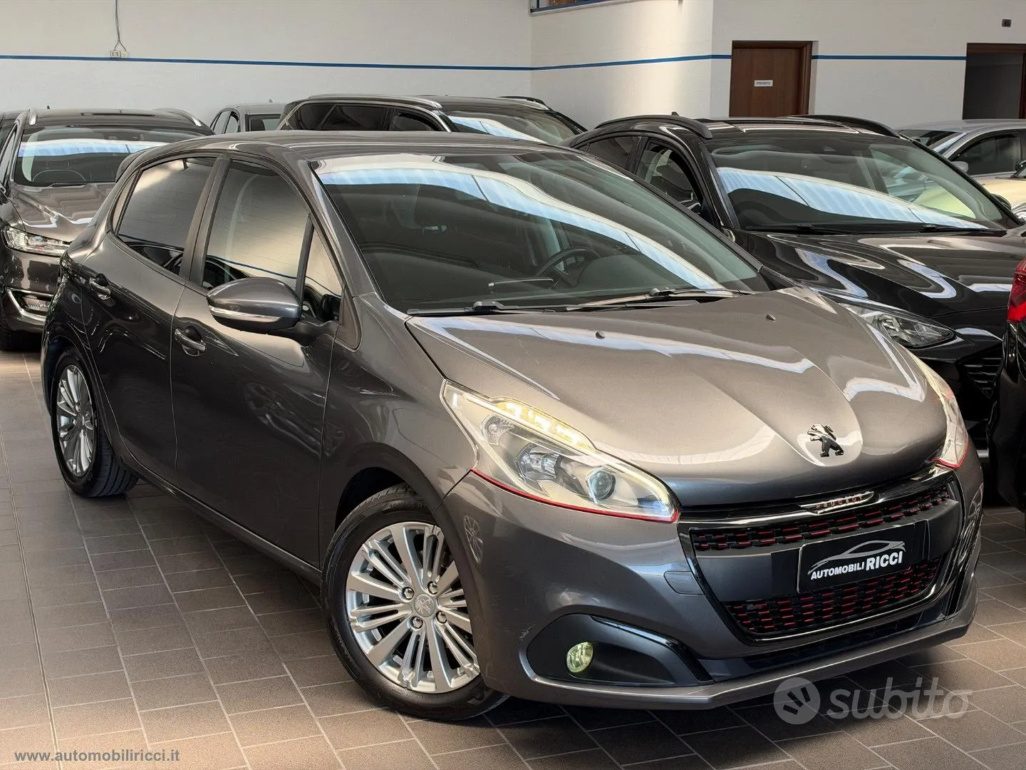 Peugeot 208 2018 photo 3