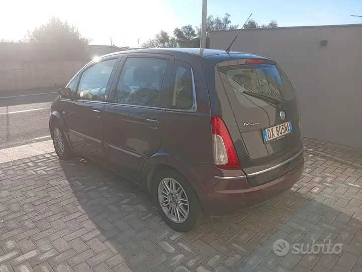 Lancia Musa 2009 photo 4