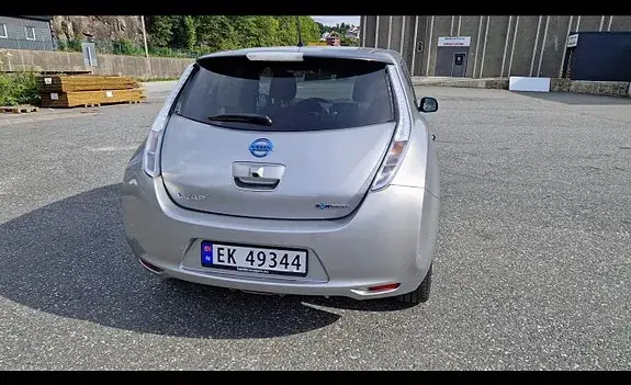 Nissan Leaf 2017 photo 4