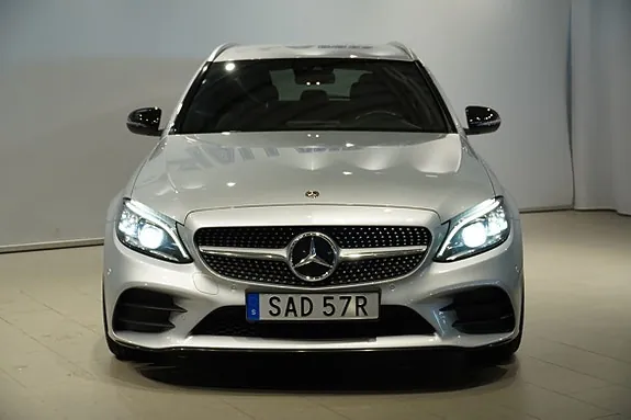 Mercedes-Benz C300 2020 photo 2