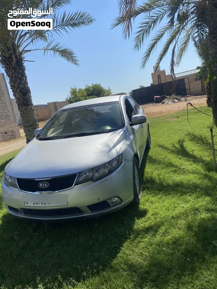 Kia Forte 2012 photo 2