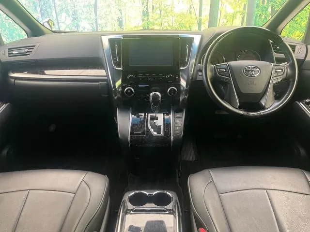 Toyota Alphard 2021 photo 2