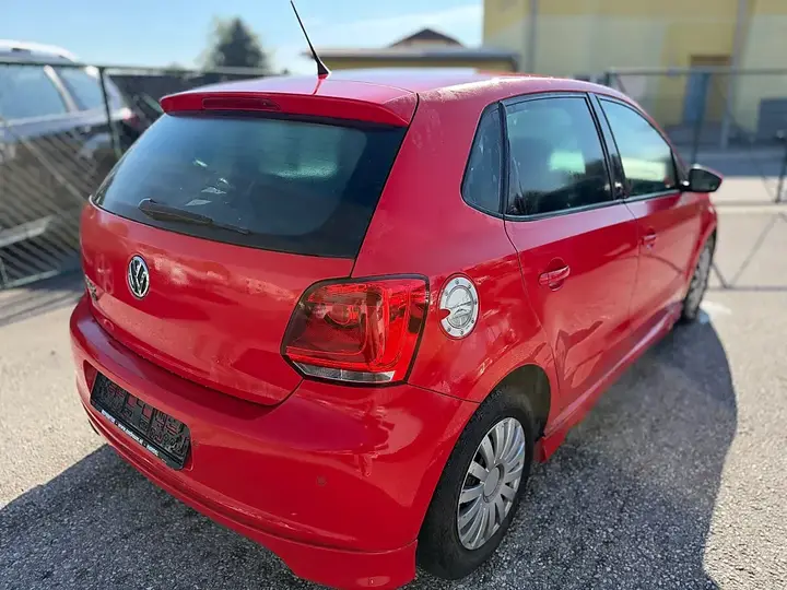 Volkswagen Polo Highline 2010 photo 3
