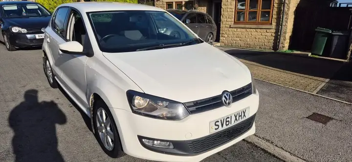 Volkswagen Polo 2011 photo 2