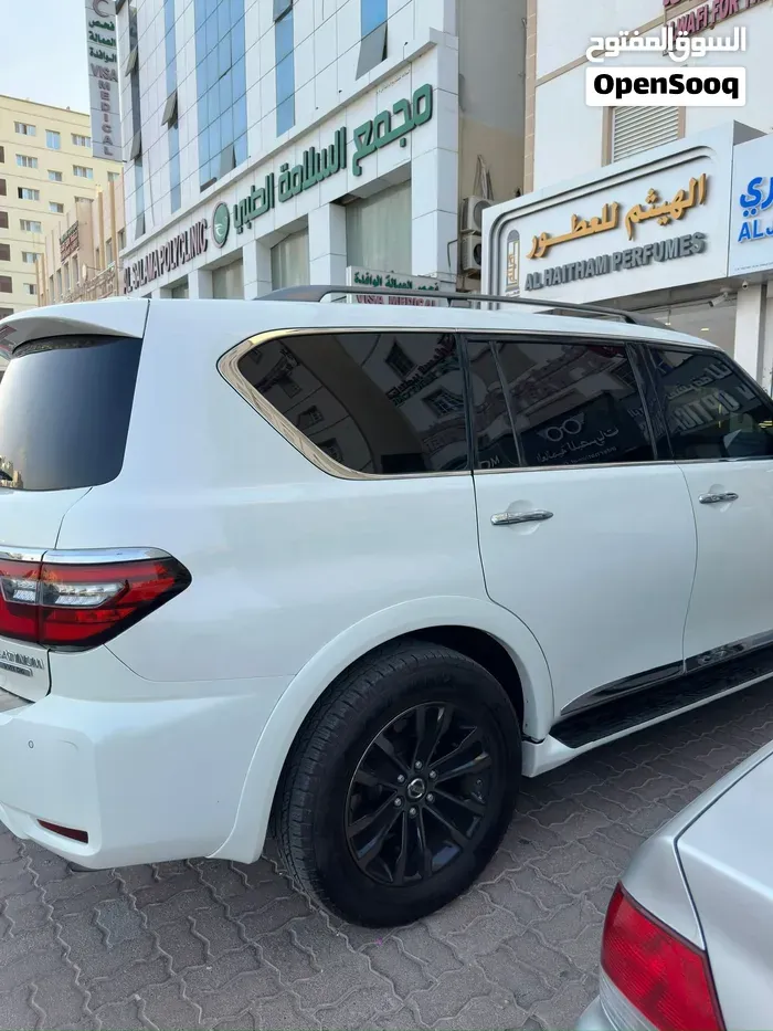 Nissan Armada 2017 photo 2
