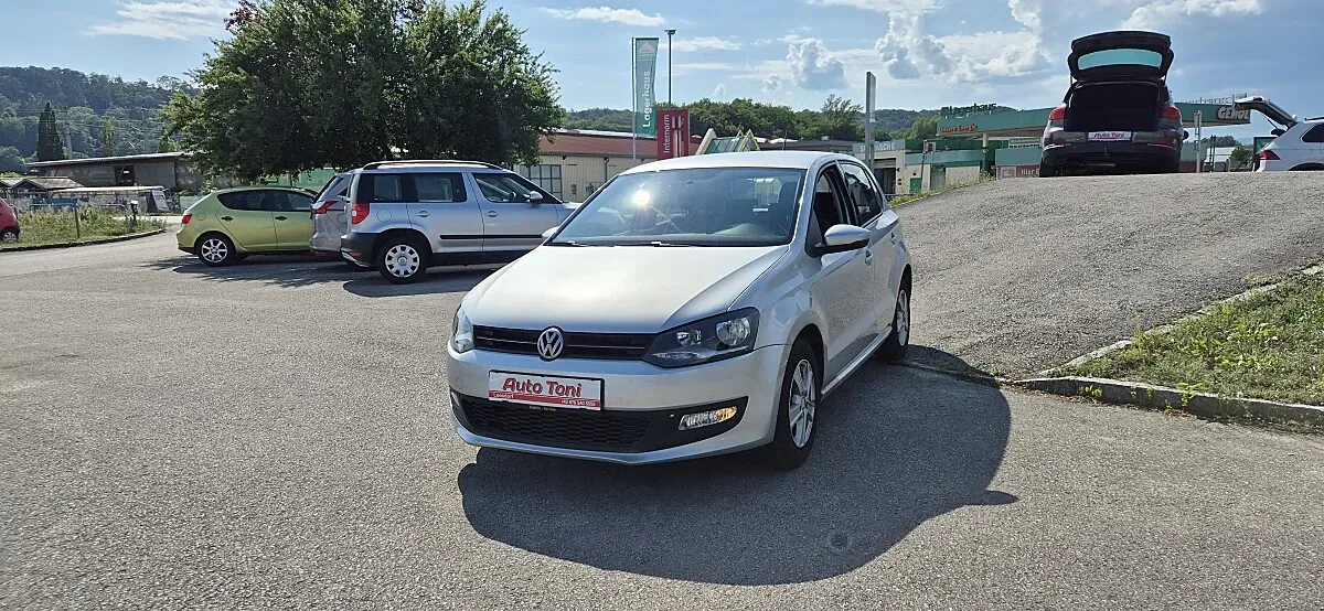 Volkswagen Polo 2011 photo 2