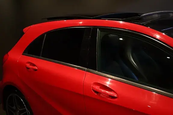 Mercedes-Benz A 180 2013 photo 3