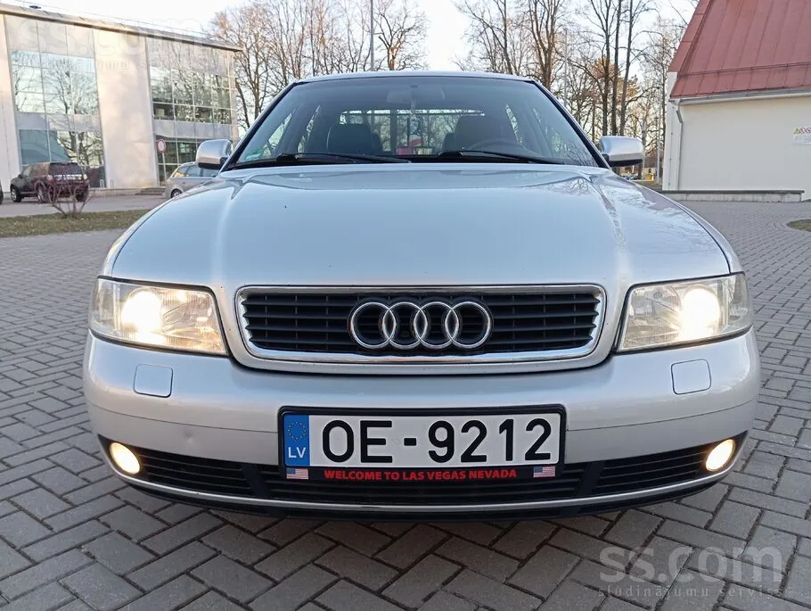 Audi A4 2000 photo 3