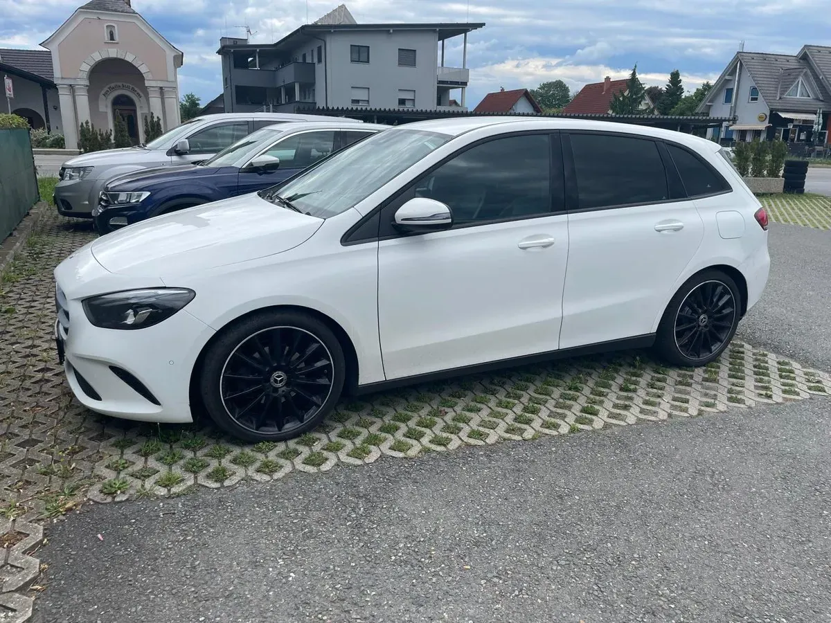 Mercedes-Benz B-Class 2020 photo 2