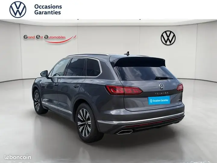 Volkswagen Touareg 2023 photo 3