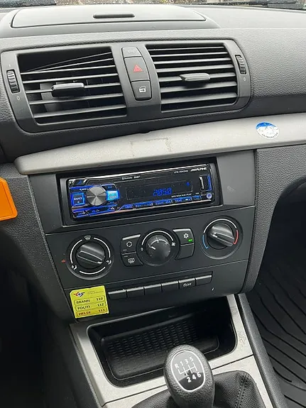 BMW 116D 2010 photo 5