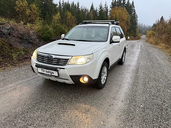 Subaru Forester 2009 photo 2