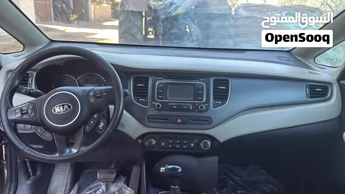 Kia Carens 2016 photo 4