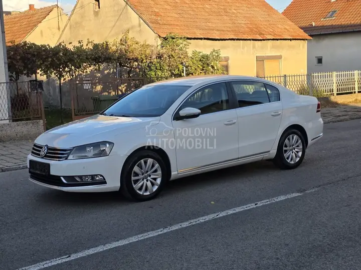 Volkswagen Passat B7 2013 photo 3