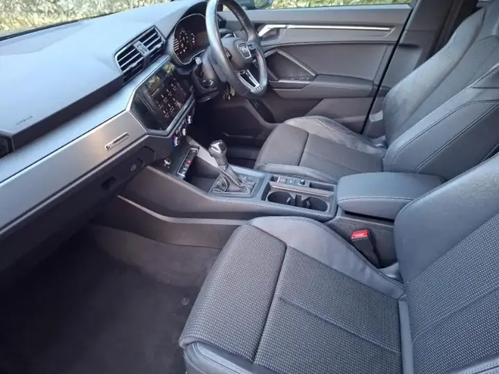 Audi Q3 2023 photo 5