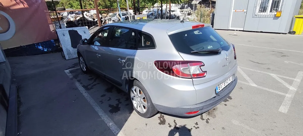 Renault Megane 2010 photo 3