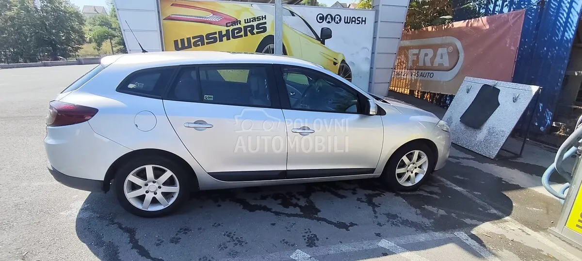 Renault Megane 2010 photo 5