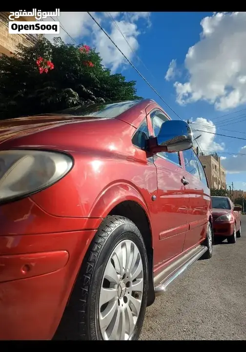 Mercedes-Benz V-Class 2010 photo 2