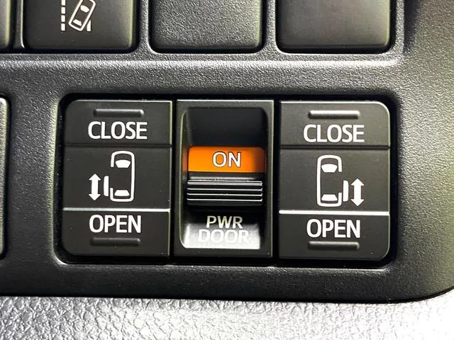 Toyota Esquaia 2021 photo 3