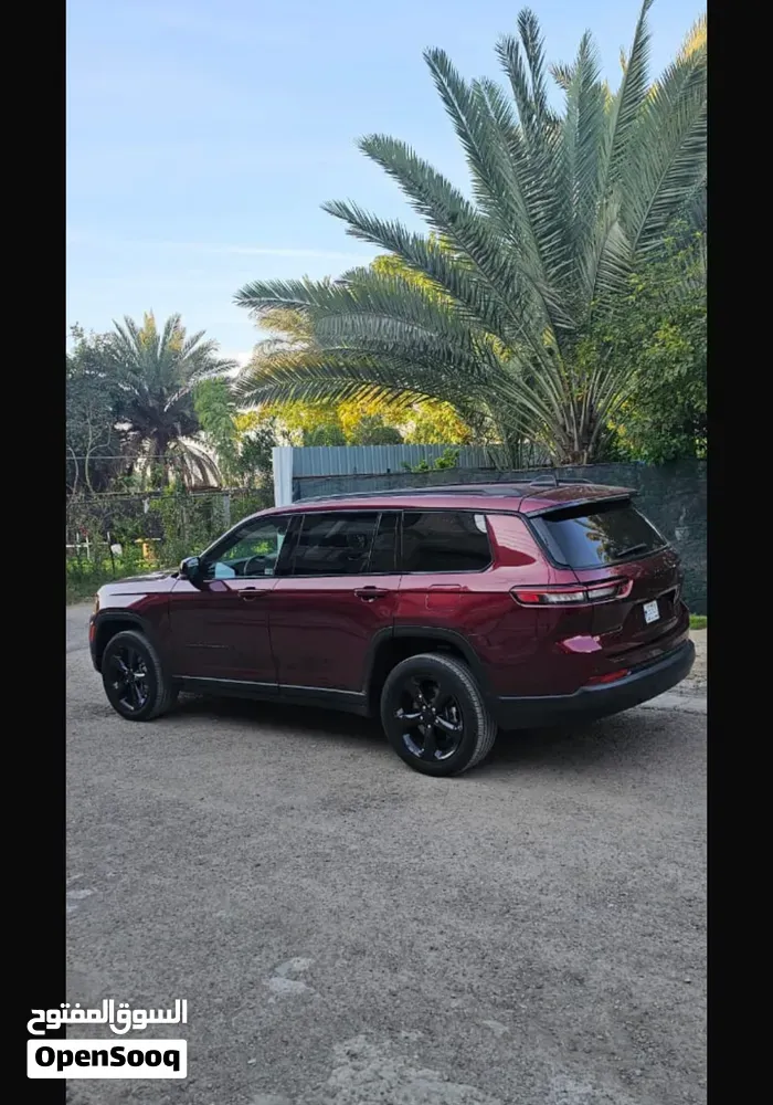 Jeep Grand Cherokee 2023 photo 2