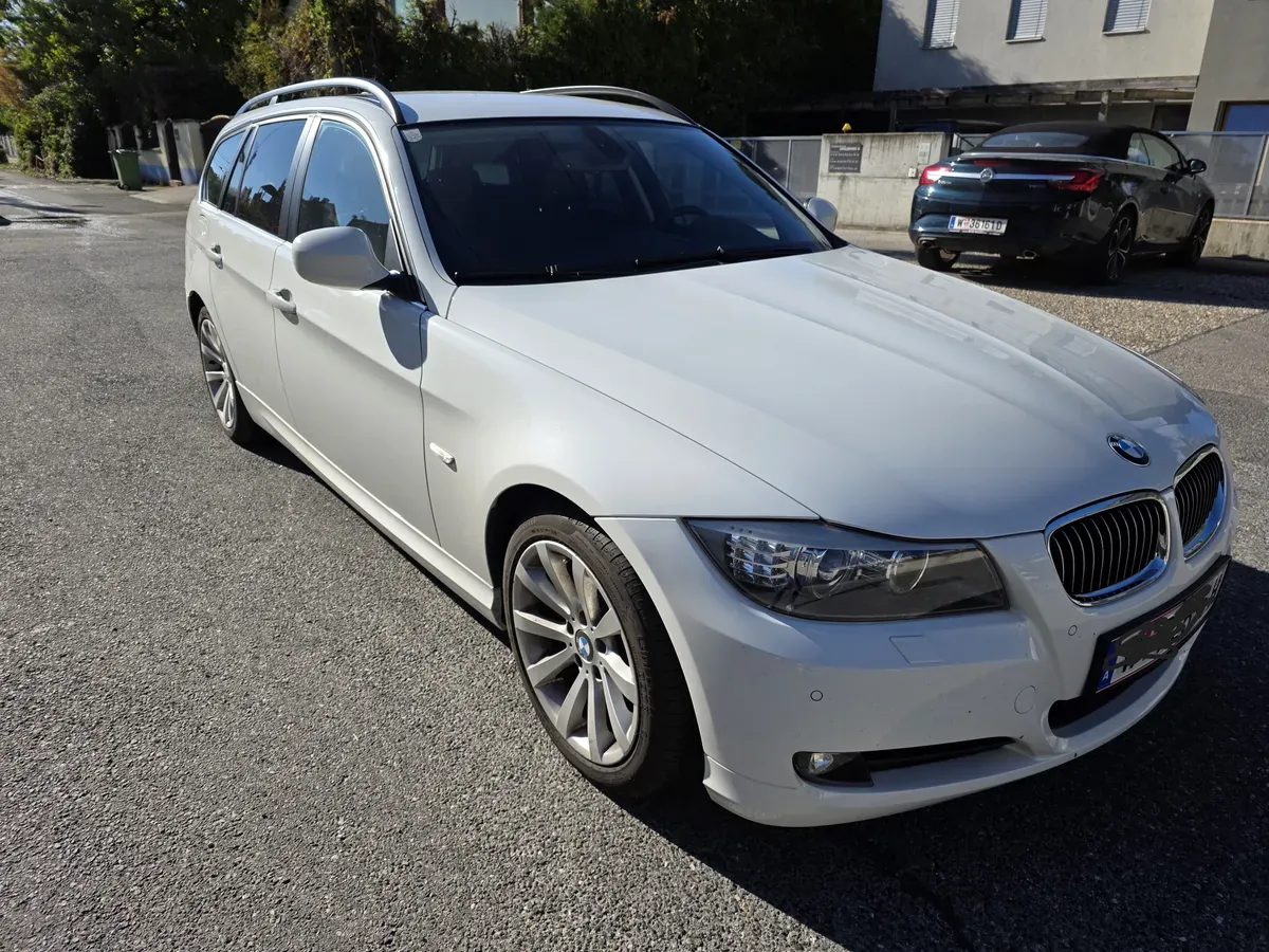 BMW 3 Series 2009 photo 3