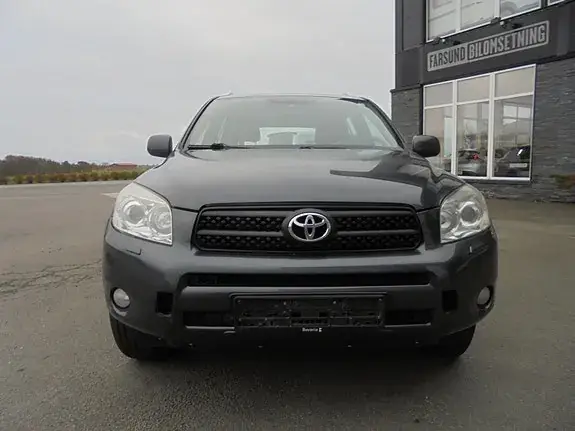 Toyota Rav4 2007 photo 4