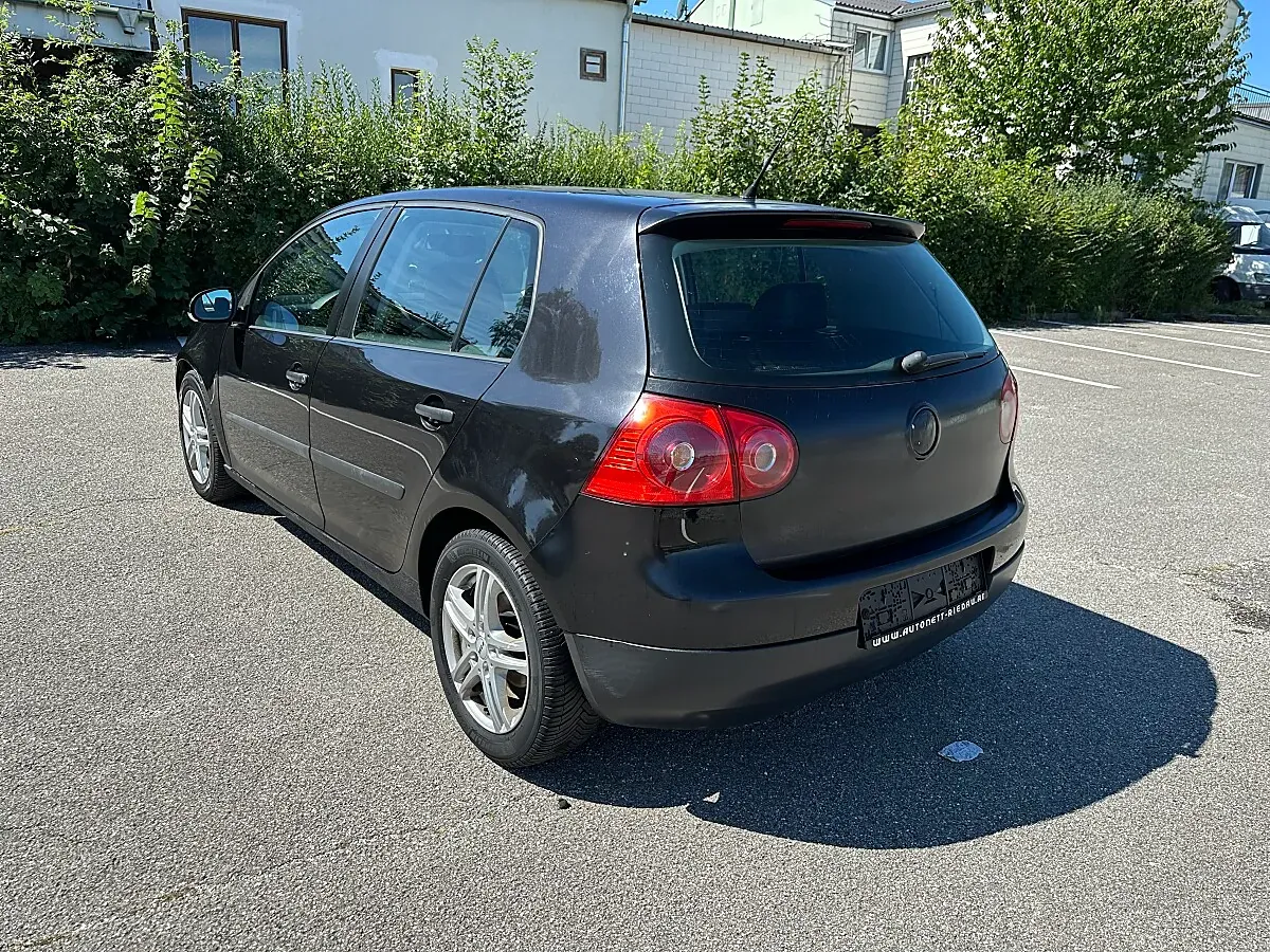Volkswagen Golf 2005 photo 3