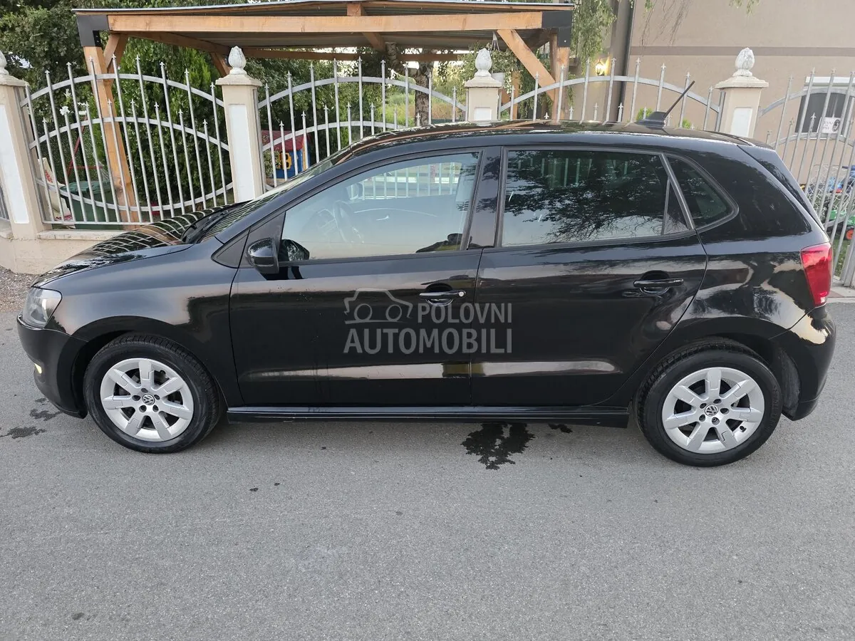 Volkswagen Polo 2011 photo 4