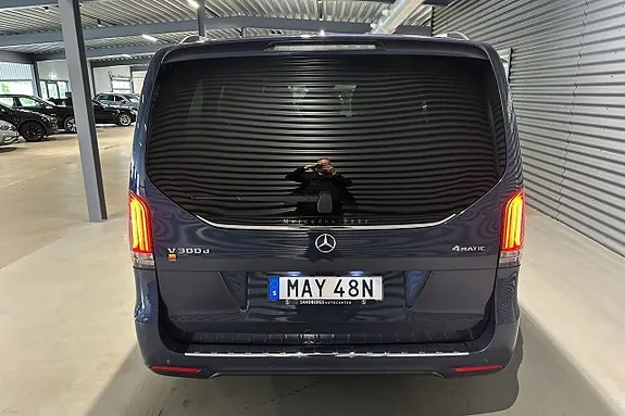 Mercedes-Benz V300 2025 photo 5
