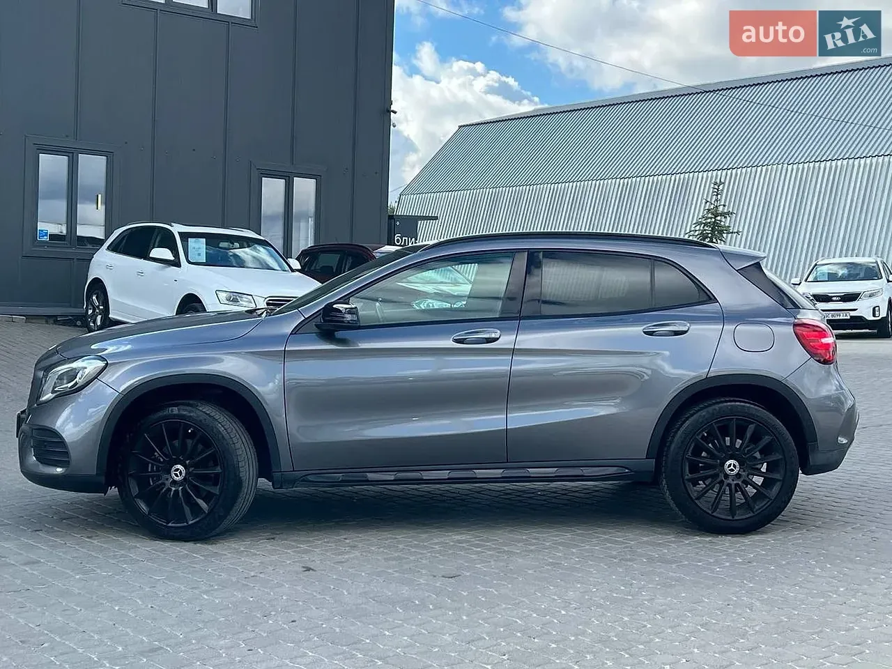 Mercedes-Benz Gla Class 2019 photo 2