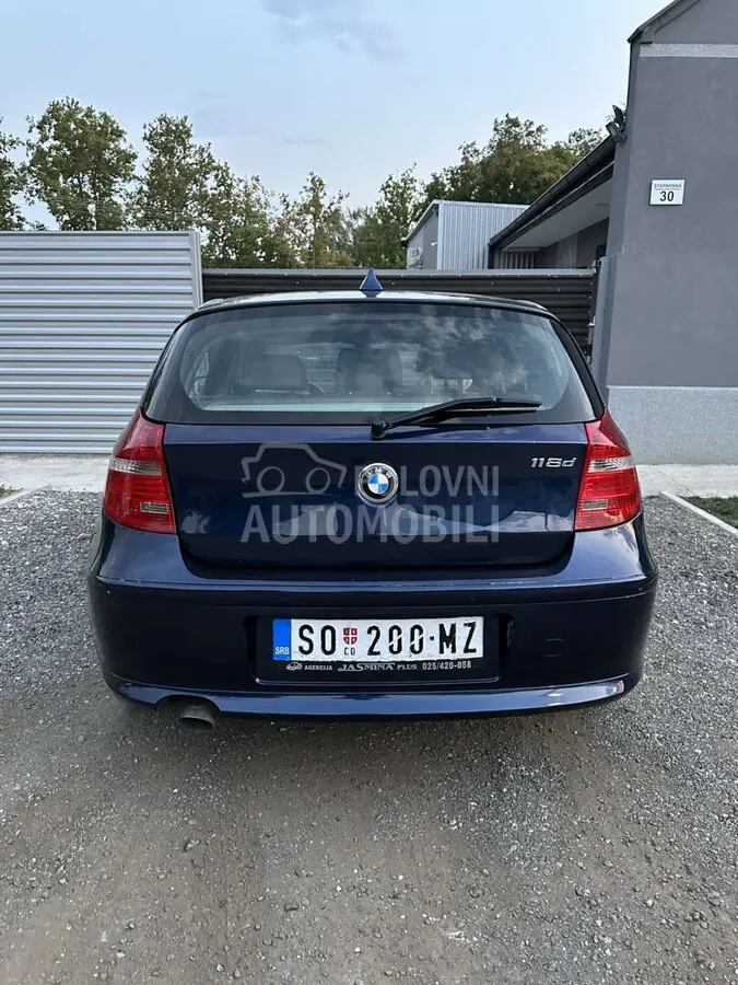 BMW 118 2011 photo 5