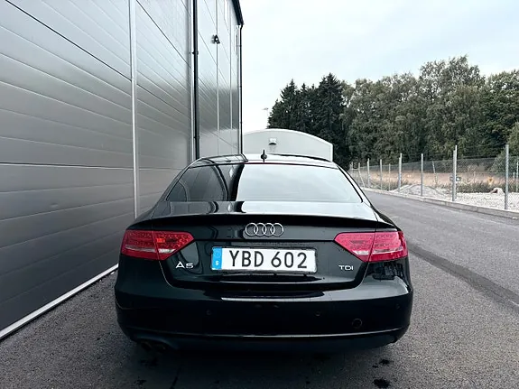 Audi A5 2011 photo 4