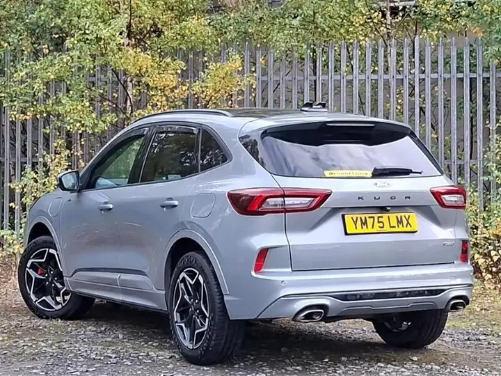 Ford Kuga 2025 photo 2