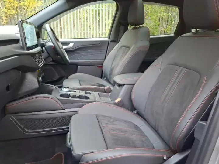 Ford Kuga 2025 photo 5