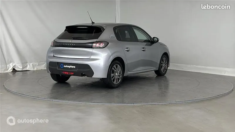 Peugeot 208 2021 photo 5
