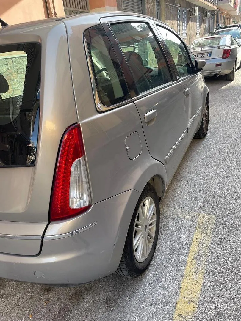 Lancia Musa 2008 photo 2