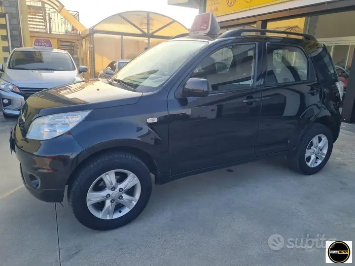 Daihatsu Terios 2010 photo 2
