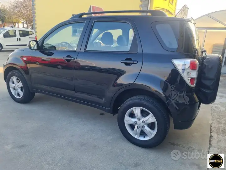 Daihatsu Terios 2010 photo 4
