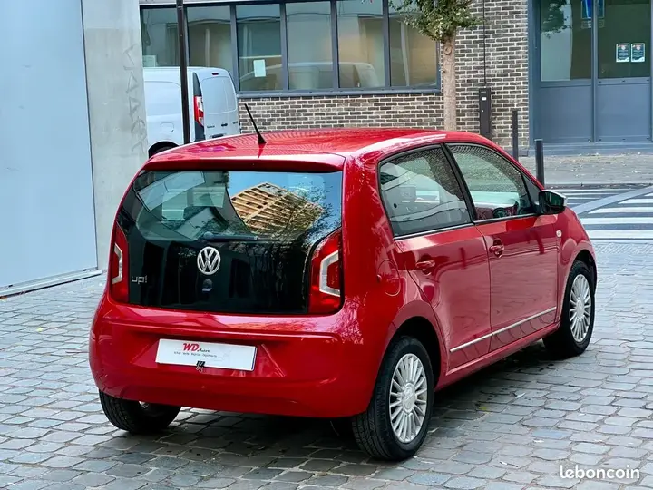 Volkswagen Up 2014 photo 3