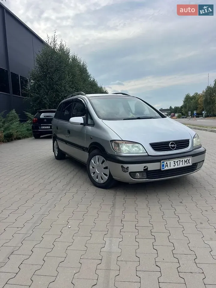 Opel Zafira 2000 photo 2