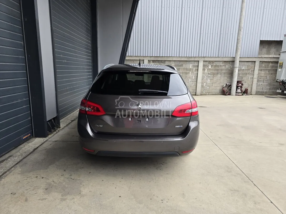 Peugeot 308 2015 photo 4