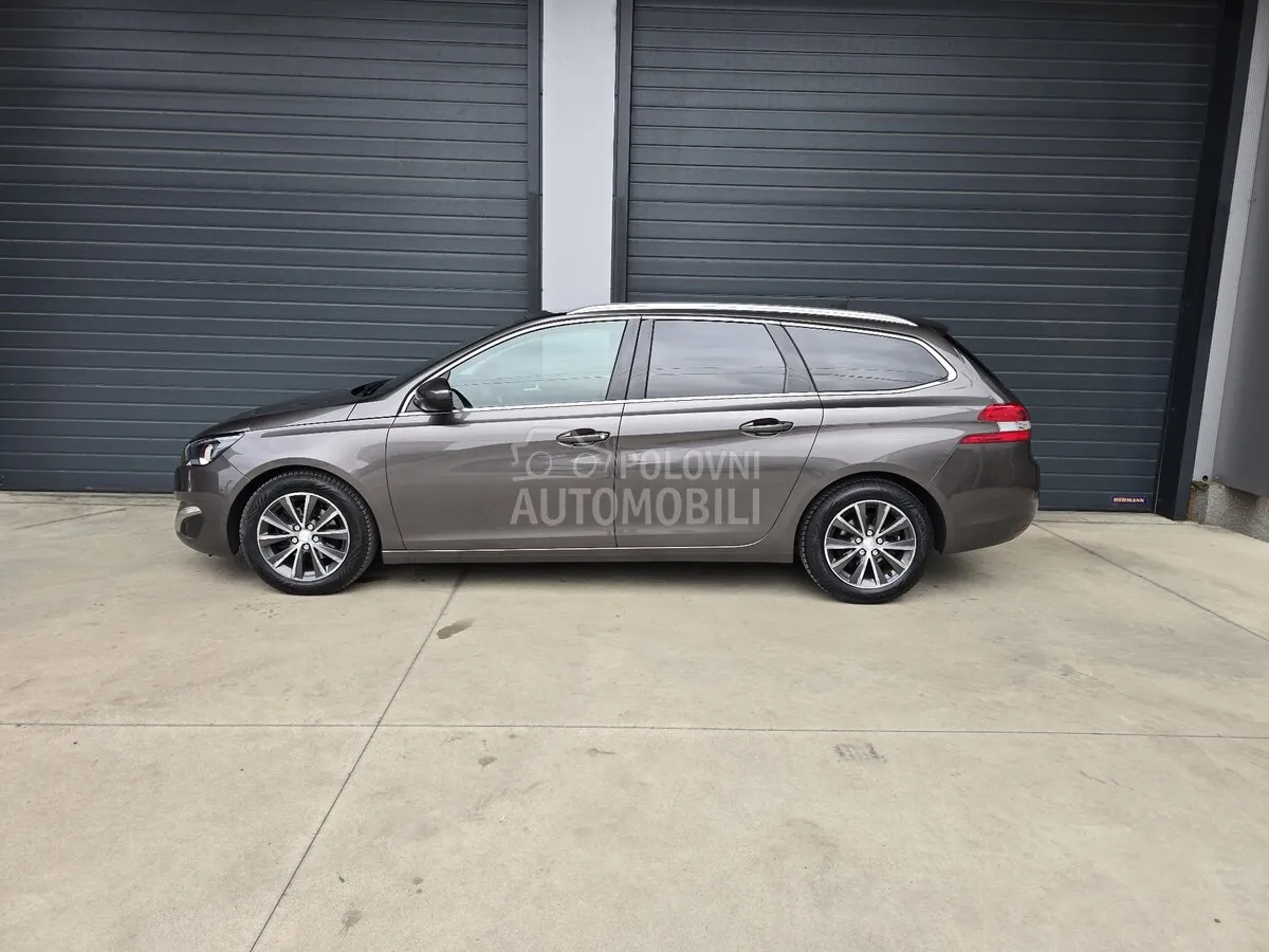 Peugeot 308 2015 photo 2