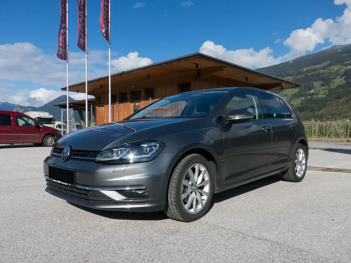 Volkswagen Golf 2017 photo 2