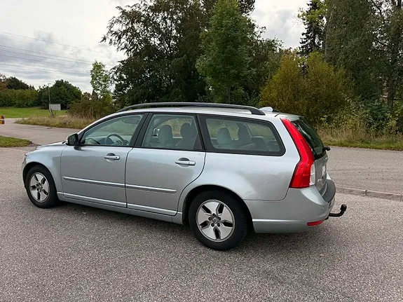Volvo V50 2011 photo 3